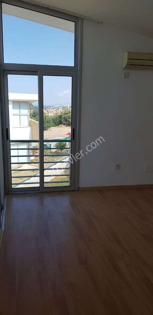 Girne Ozanköy Bölgesinde 2+1 Kiralık Villa