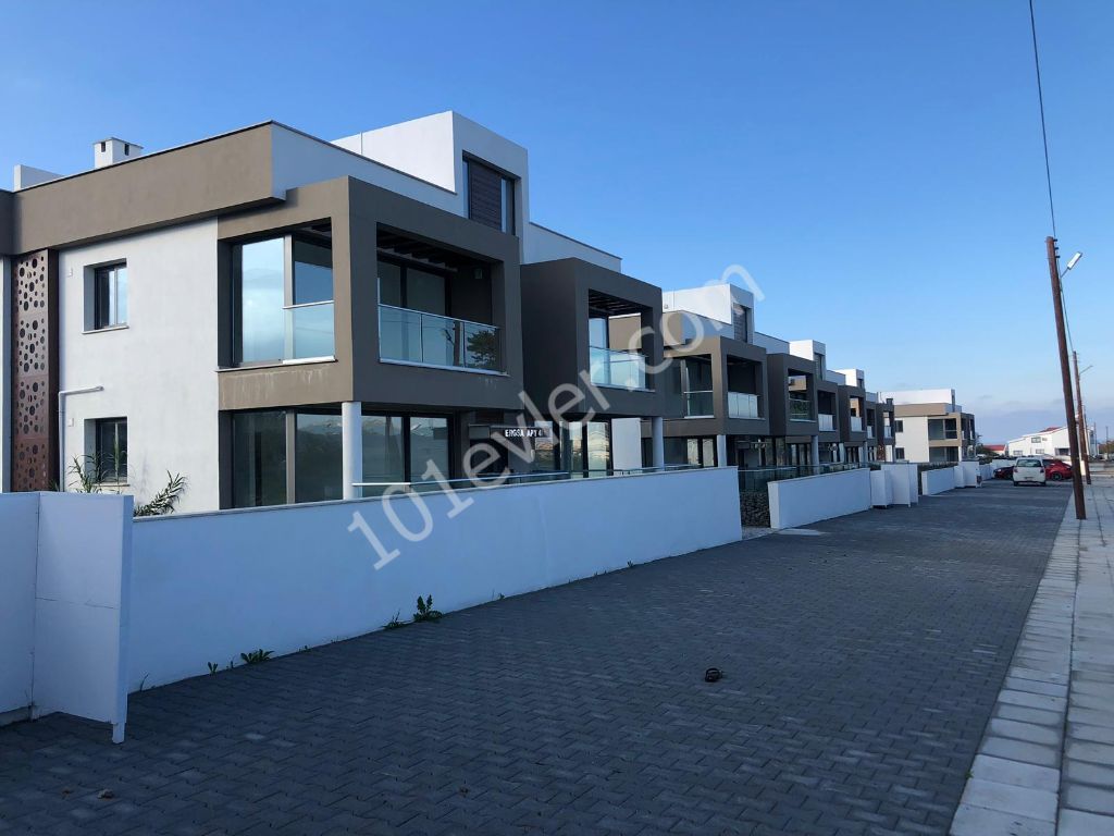 GİRNE ALSANÇAKTA SATILIK 2+1 DAİRE 