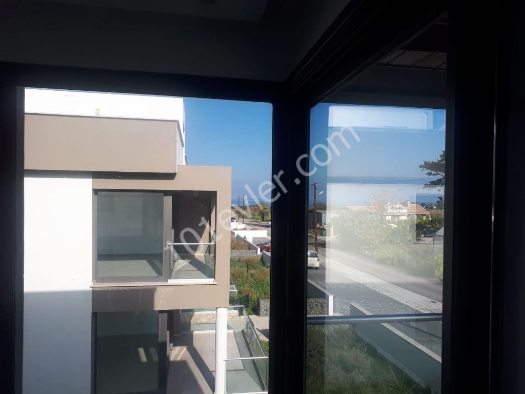 Flat For Sale in Alsancak, Kyrenia