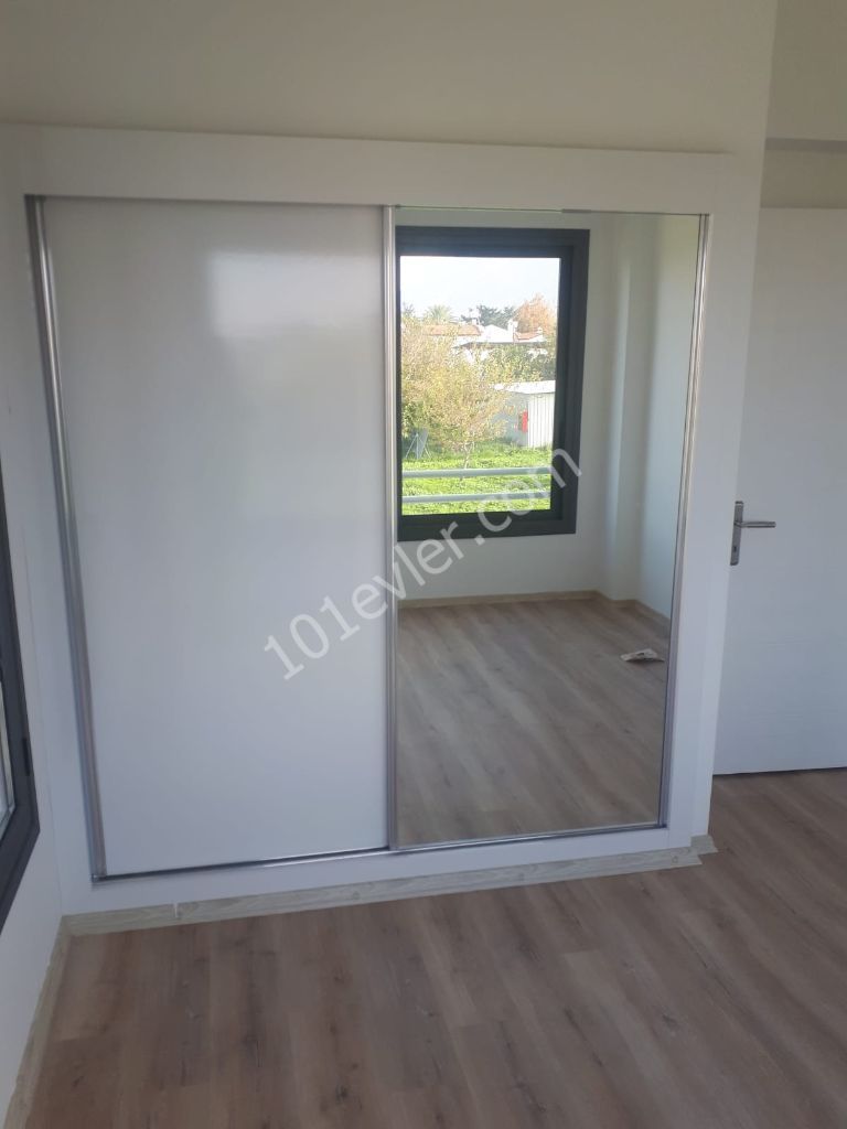 GİRNE ALSANÇAKTA SATILIK 2+1 DAİRE 