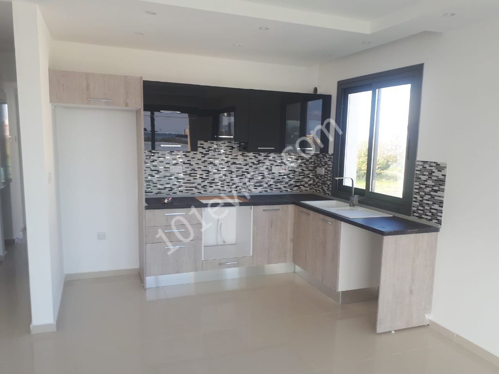 GİRNE ALSANÇAKTA SATILIK 2+1 DAİRE 