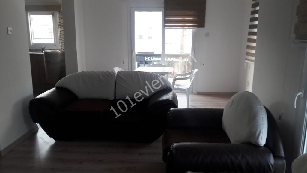 Lefkoşa Derboyu Bölgesinde 3+1 Kiralık Daire 3000 TL