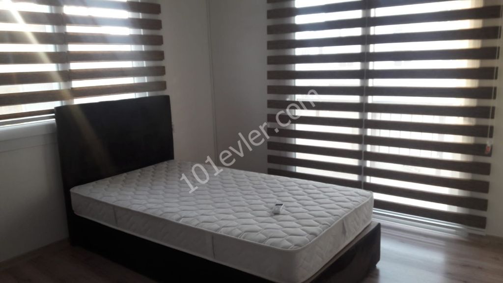 Lefkoşa Derboyu Bölgesinde 3+1 Kiralık Daire 3000 TL