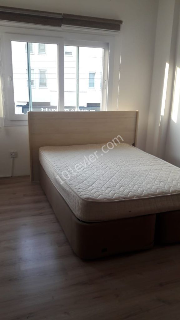 Lefkoşa Derboyu Bölgesinde 3+1 Kiralık Daire 3000 TL