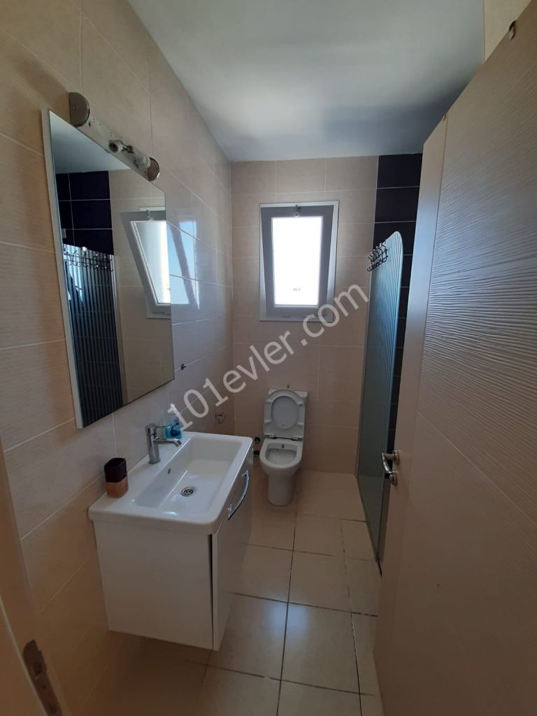 Girne Kaşgar Bölgesinde 2+1 Kiralık Daire 2800 TL For Rent