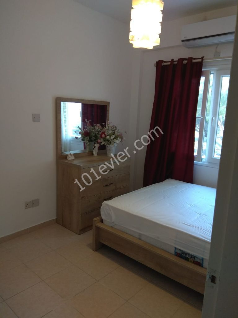 Flat To Rent in Alsancak, Kyrenia