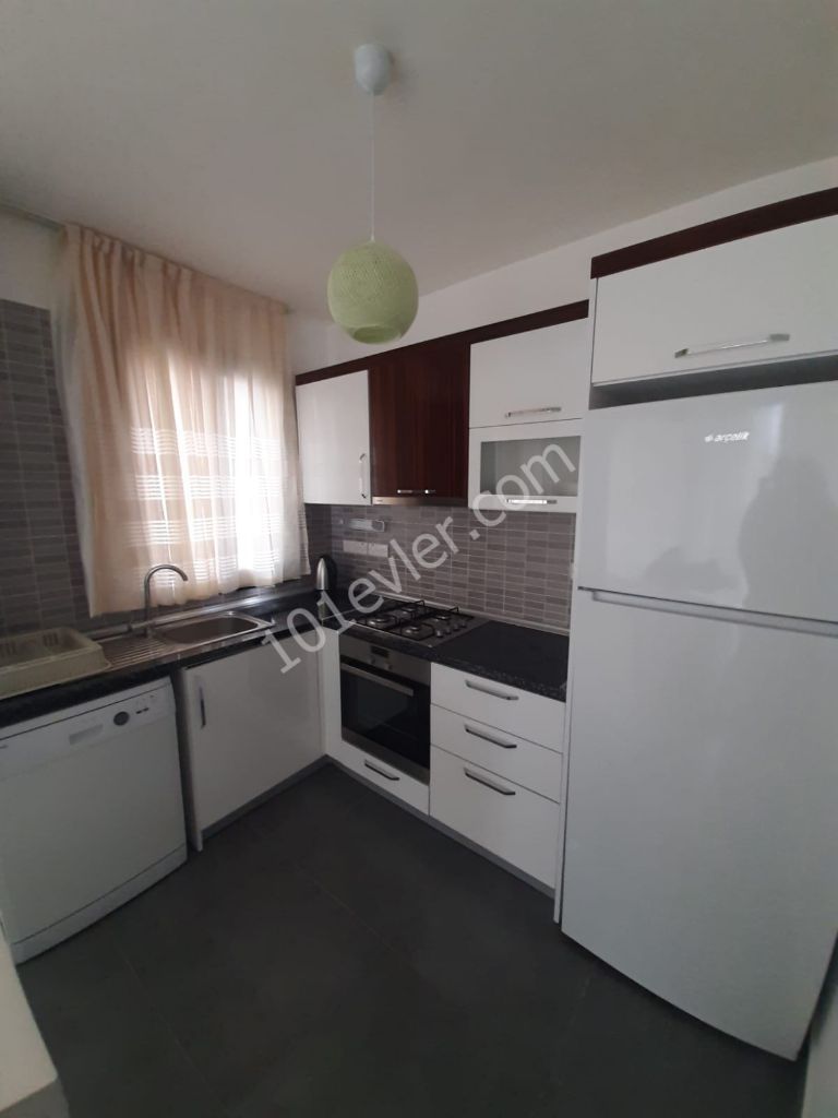 Girne Merkezde 2+1 Eşyalı Kiralık Daire 450 STG