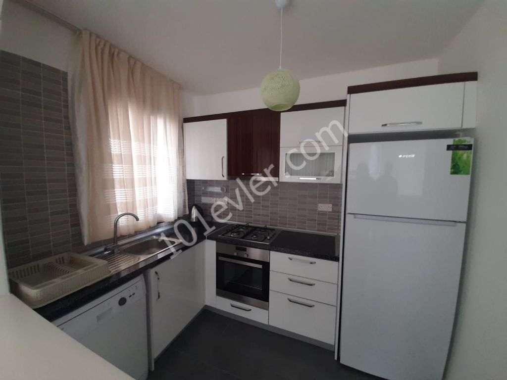 Girne Merkezde 2+1 Eşyalı Kiralık Daire 3200 TL