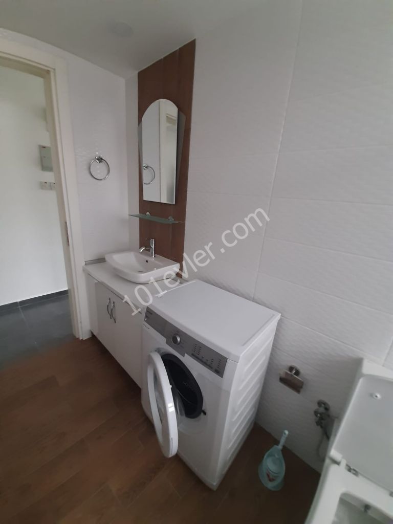 Girne Merkezde 2+1 Eşyalı Kiralık Daire 450 STG