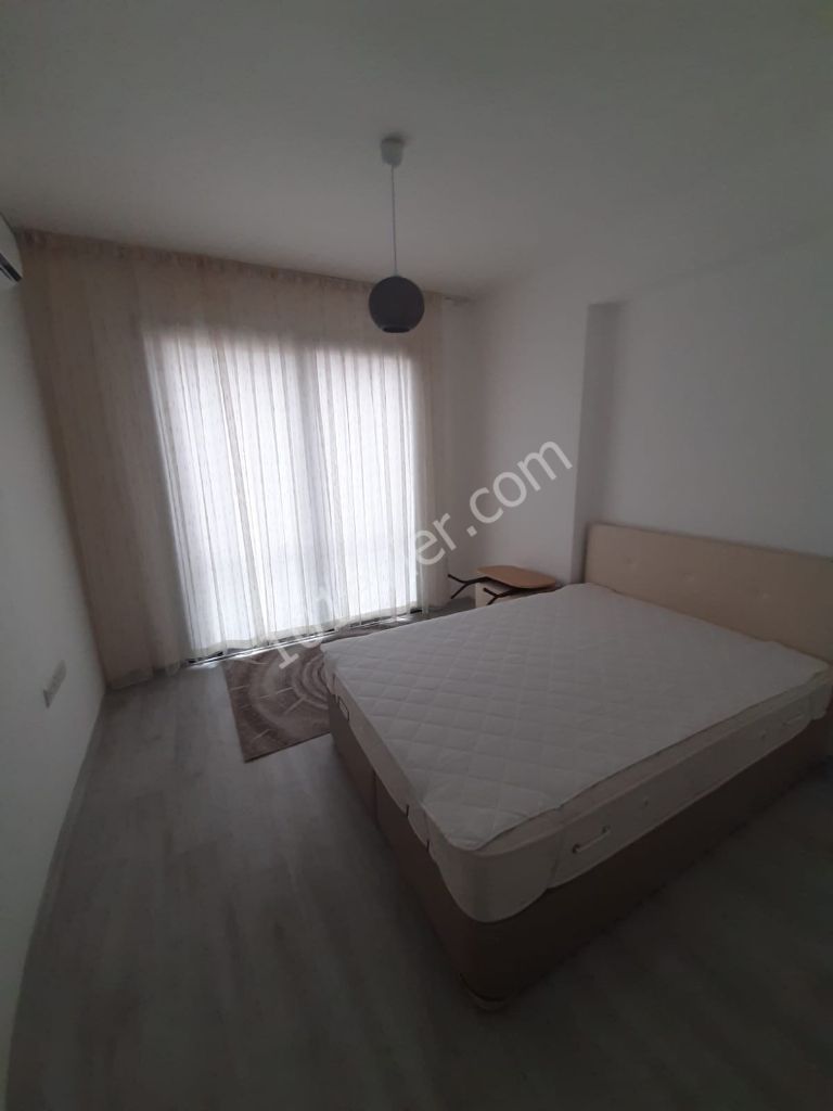 Girne Merkezde 2+1 Eşyalı Kiralık Daire 3200 TL