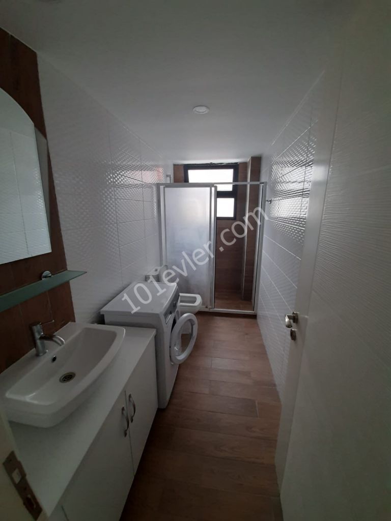 Girne Merkezde 2+1 Eşyalı Kiralık Daire 3200 TL