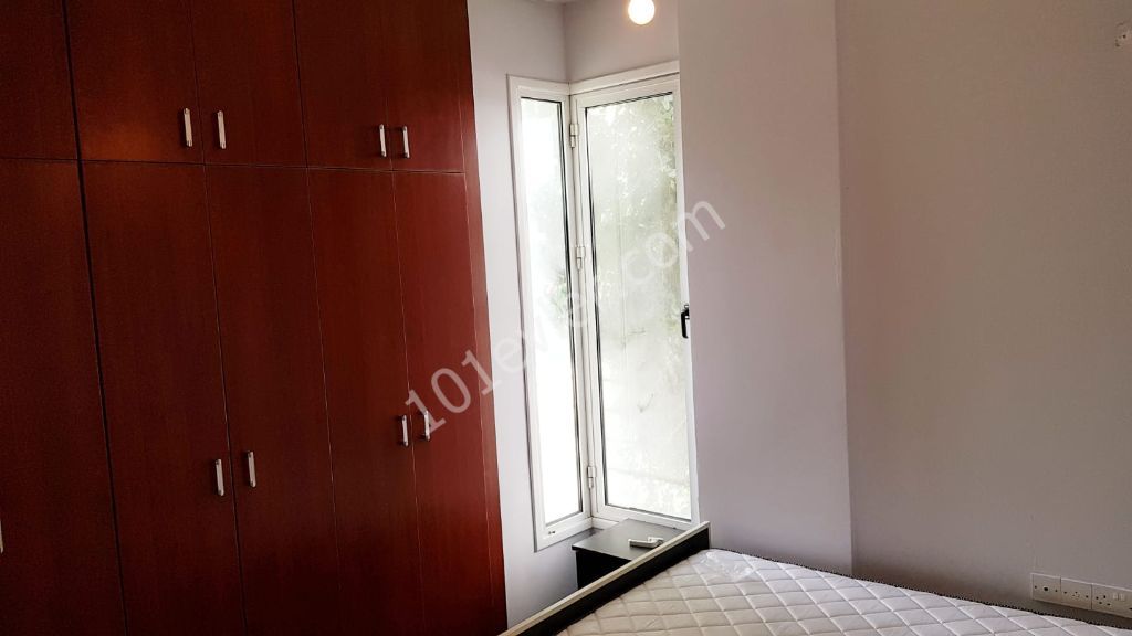 Flat To Rent in Aşağı Girne, Kyrenia