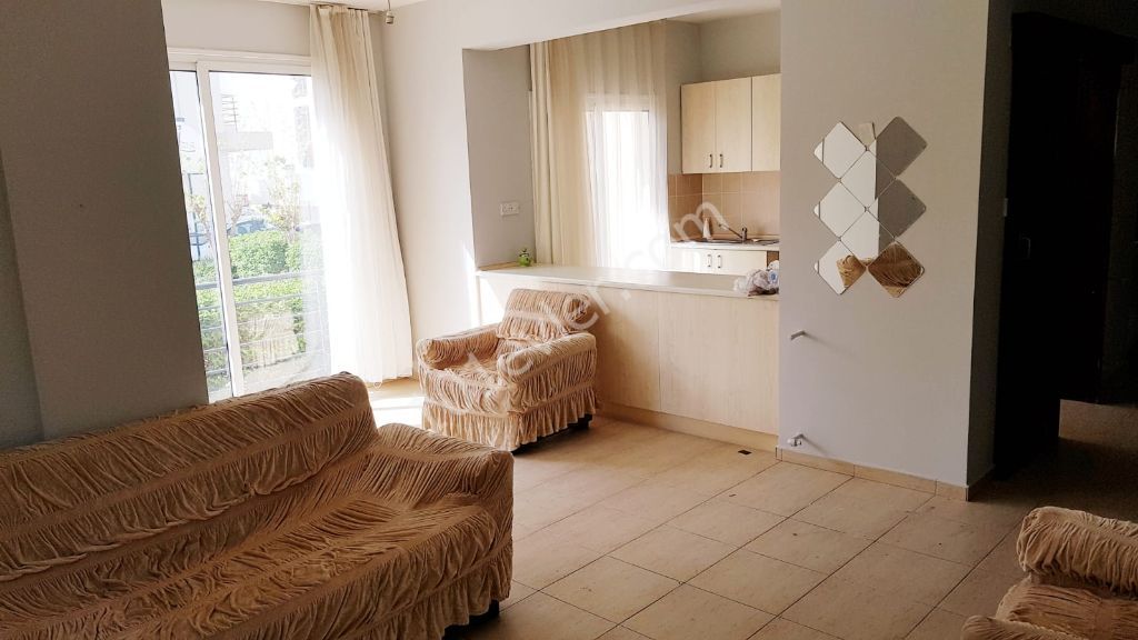 Flat To Rent in Aşağı Girne, Kyrenia