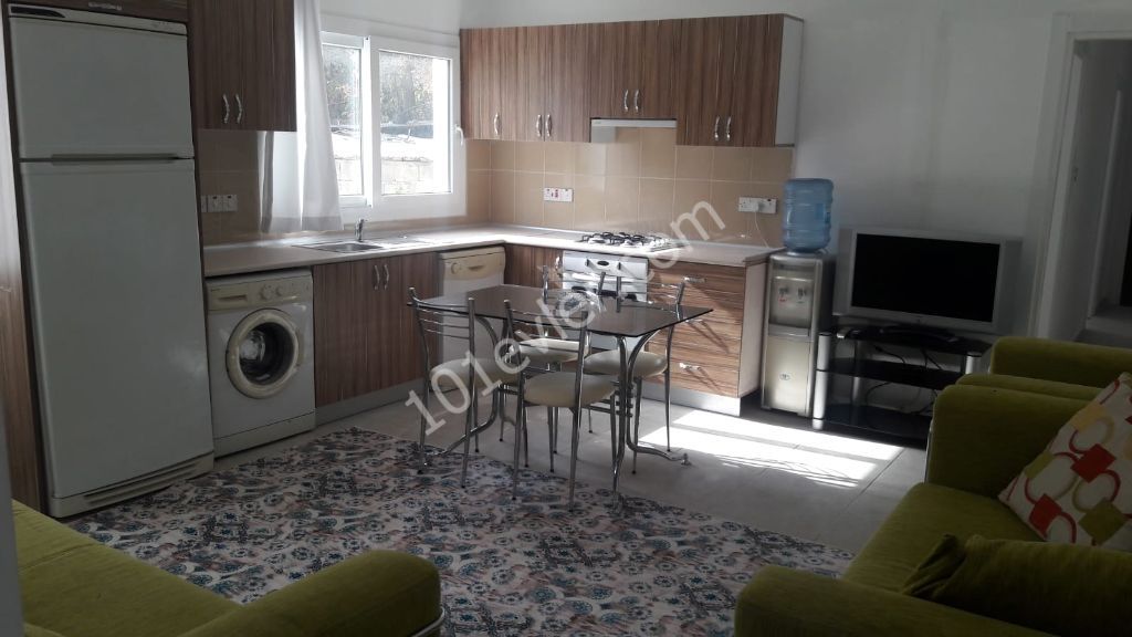 Flat To Rent in Alsancak, Kyrenia