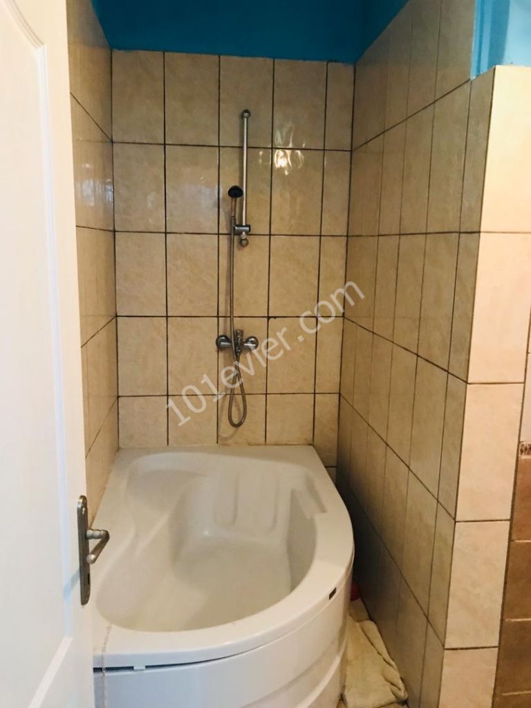 Girne Merkezde 2+1 Kiralık Daire 2600 TL