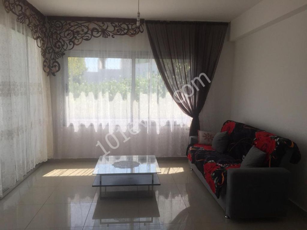 Girne Zeytınlık Bölgesinde  2+1 Kiralık Daire 350 STG 