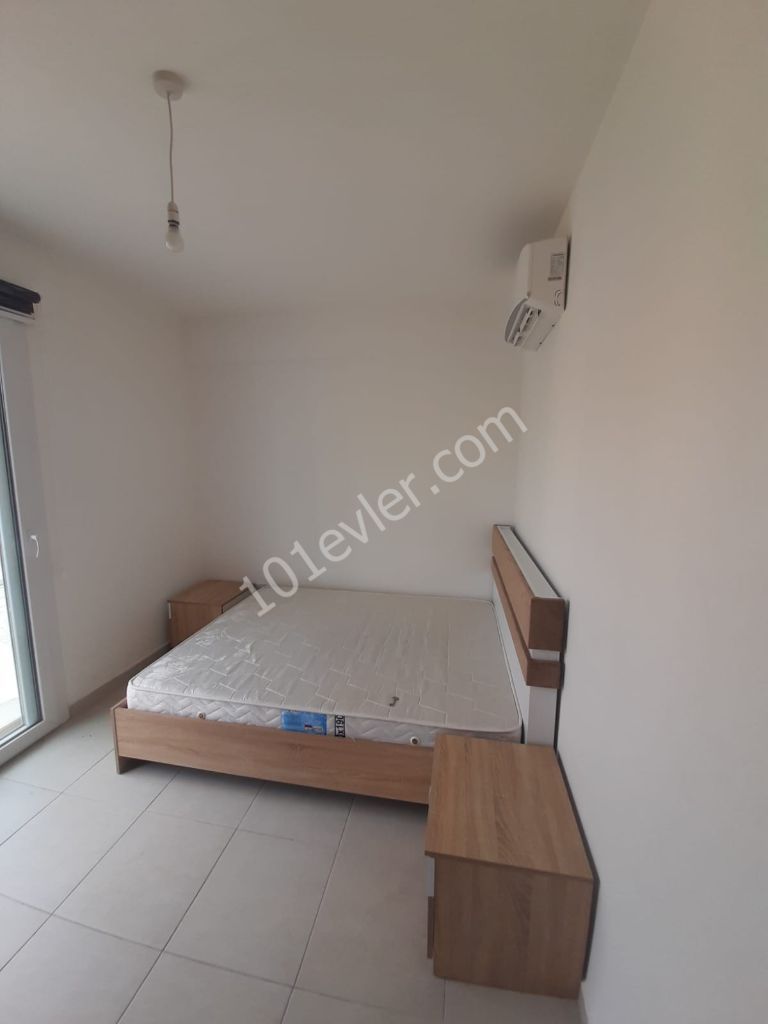 Girne Merkezde 2+1 Kiralık Daire 2400 TL