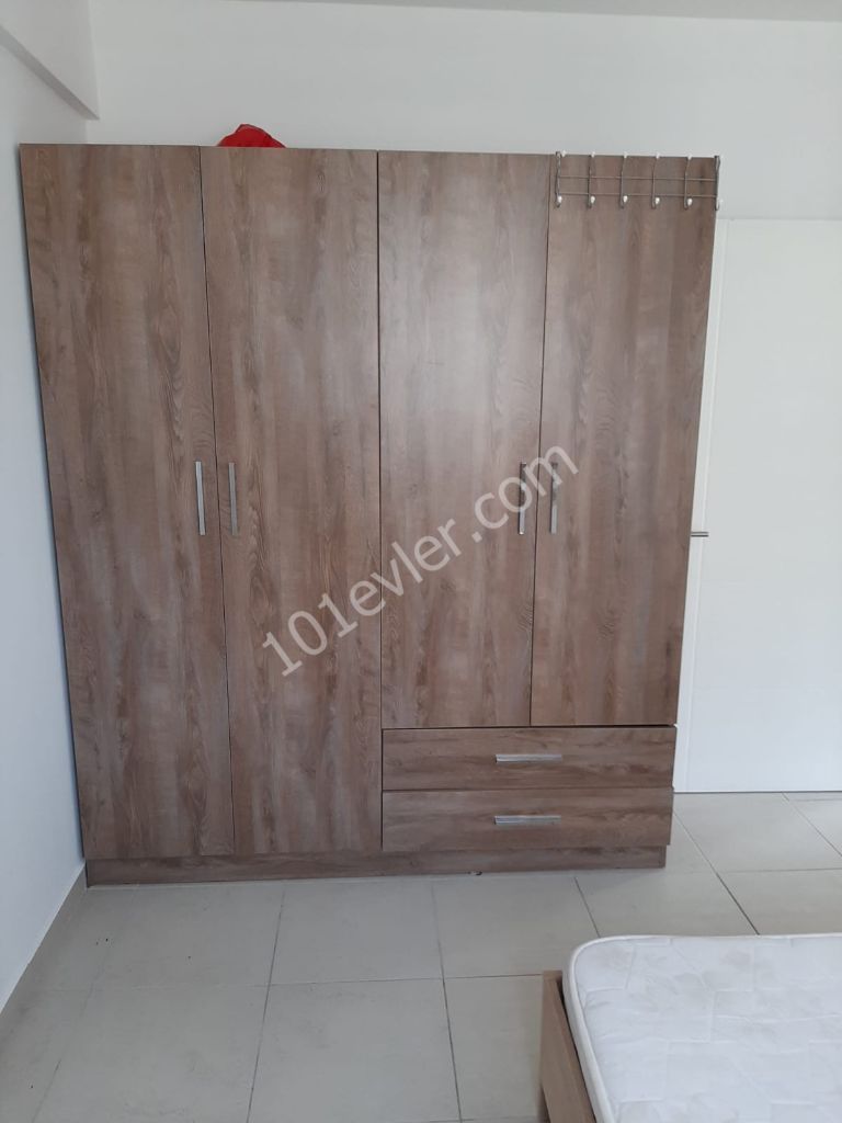 Girne Merkezde 2+1 Kiralık Daire 2400 TL