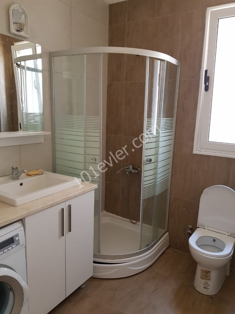 Flat To Rent in Alsancak, Kyrenia