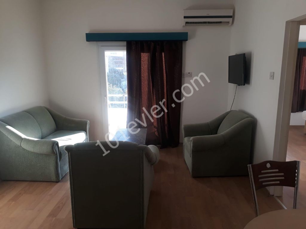 Girne Merkezde 2+1 Kiralık Daire 2200 TL