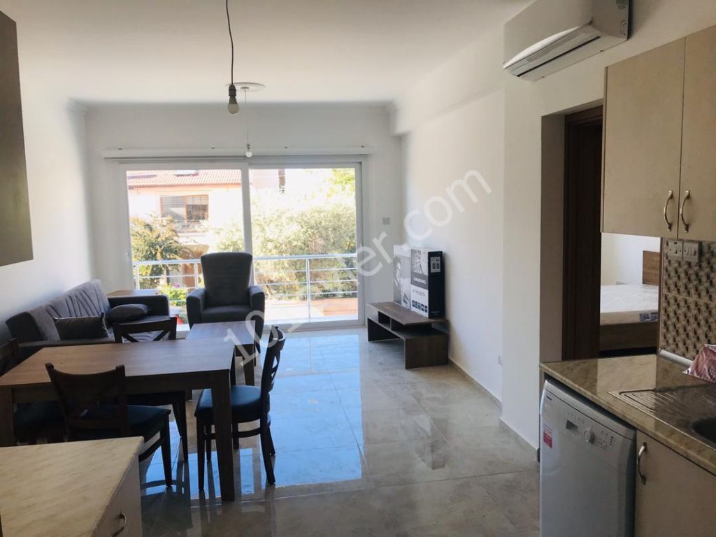 Girne Merkezde 2+1 Kiralık Daire 3000 TL 