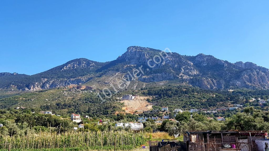 Residential Zoned Plot For Sale in Karşıyaka, Kyrenia