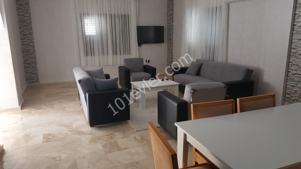 Girne Karşıyaka'da 3+1 Günlük Kiralık Villa 120 STG