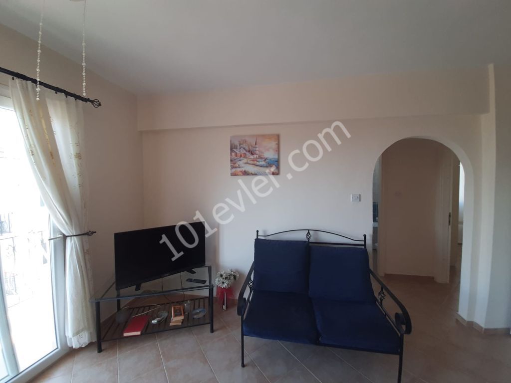 Girne Lapta 2+1 Kiralık Daire 2000 TL