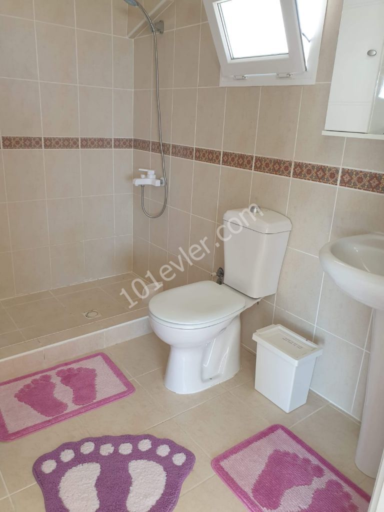 Girne Esentepe 3+1 Kiralık Villa 600 STG