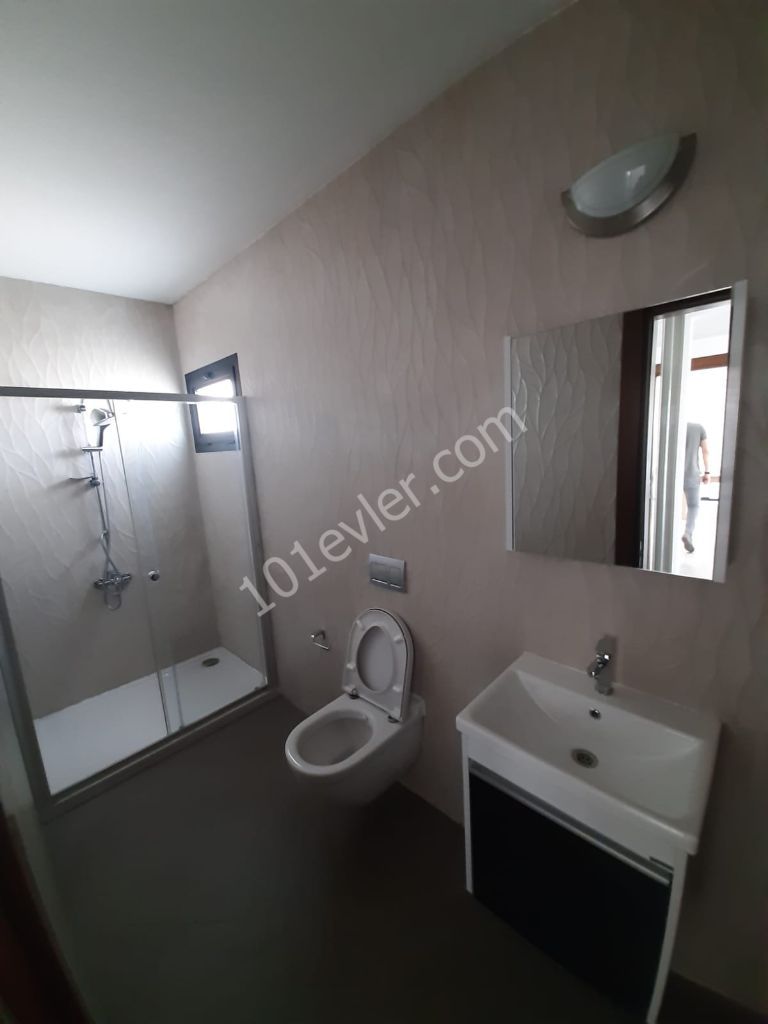 Girne Merkez 3+1 Kiralık Lüks Penthouse 800 STG