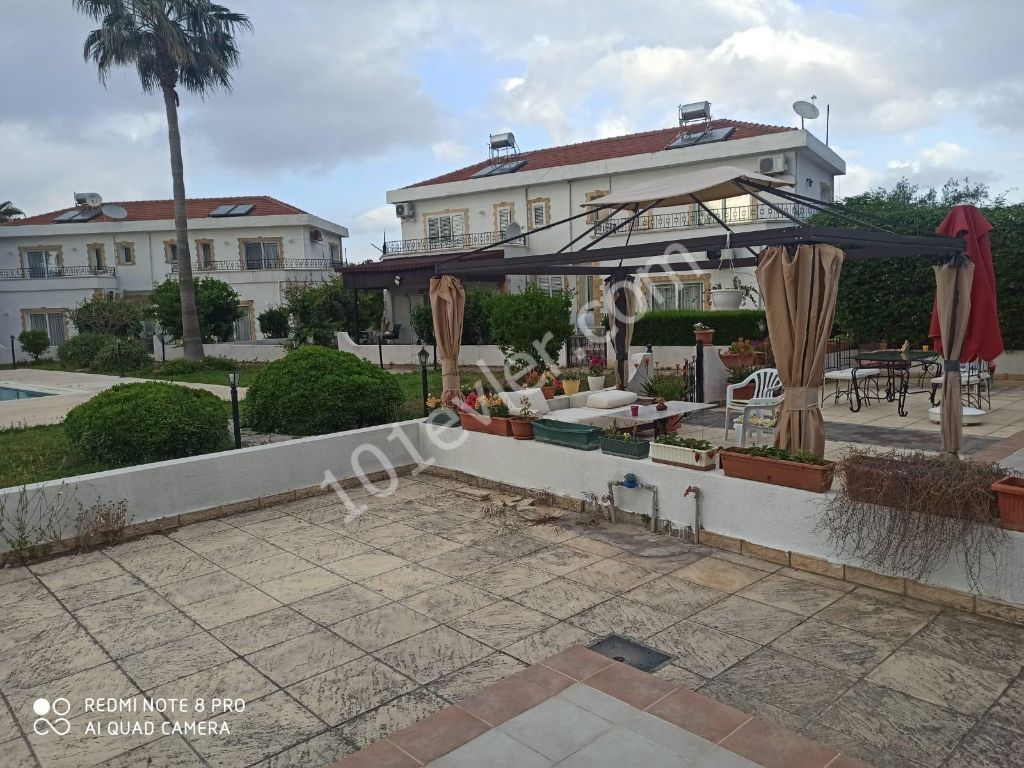 Girne Karaoğlanoğlu 3+1 Kiralık Villa 500 STG