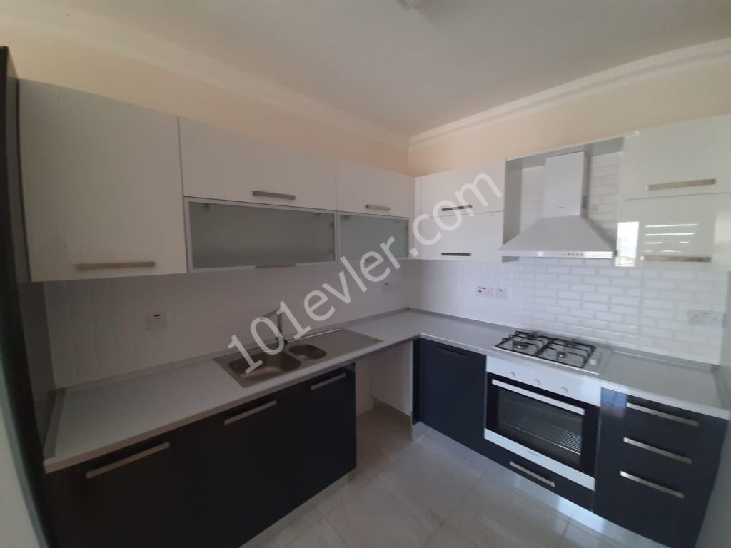 Flat To Rent in Girne Merkez, Kyrenia