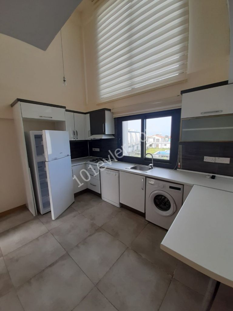 Flat To Rent in Alsancak, Kyrenia