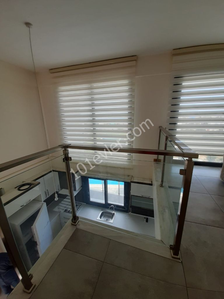 Flat To Rent in Alsancak, Kyrenia