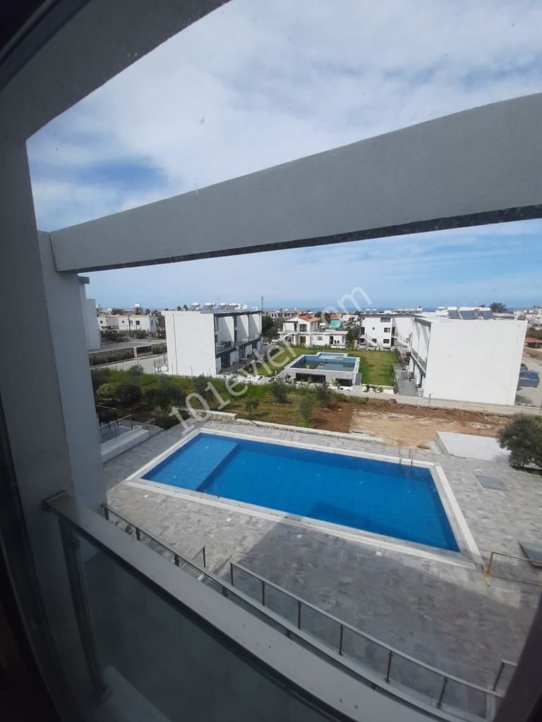 Flat To Rent in Alsancak, Kyrenia