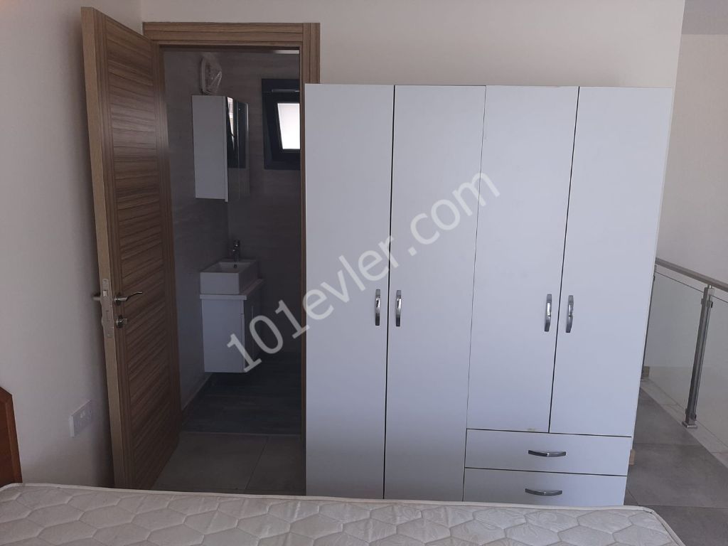 Flat To Rent in Alsancak, Kyrenia