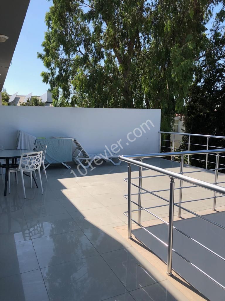 Girne Karaoğlanoğlu Bölgesinde 2+1 Kiralık Daire 3200 TL 