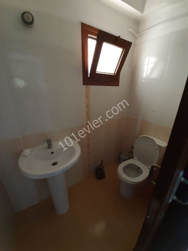 Flat To Rent in Girne Merkez, Kyrenia