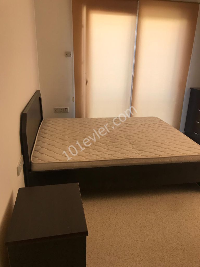 Girne  Merkezde 2+1 Kiralık Daire 2600 TL 