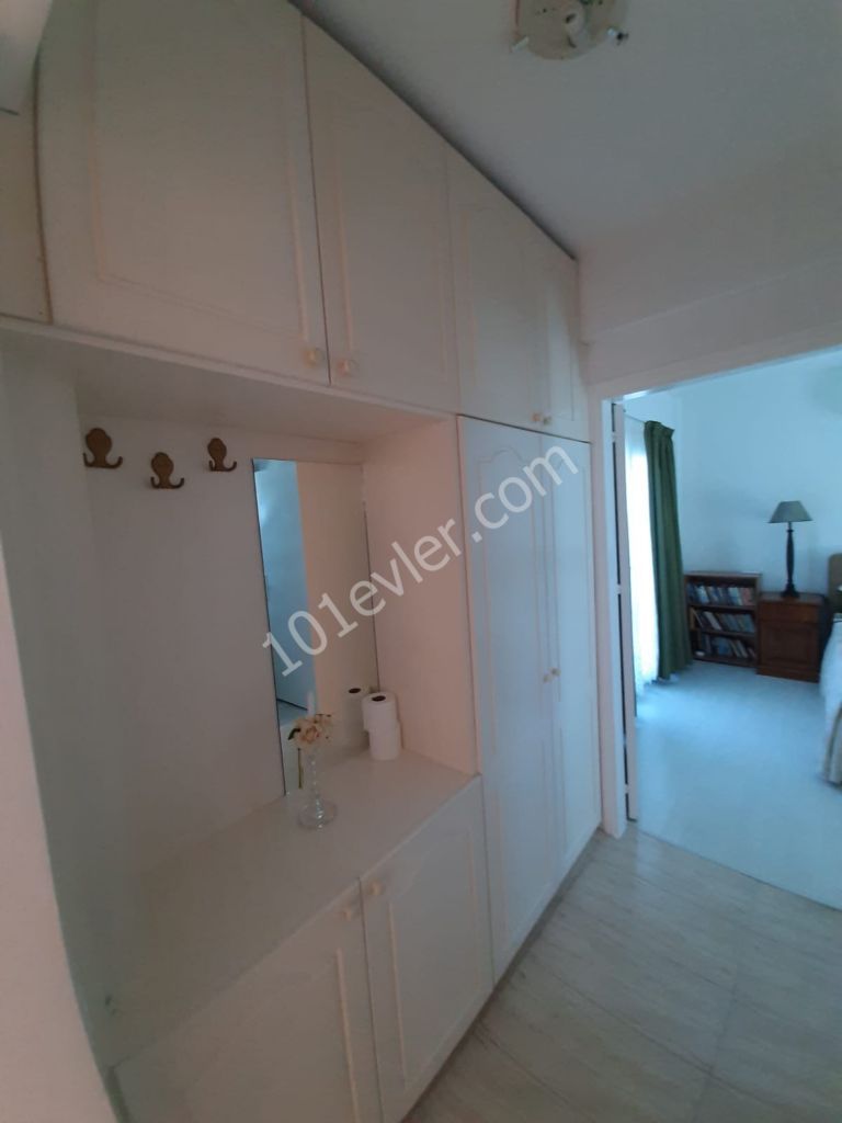 Girne Karaoğlanoğlu Bölgesinde 4+1 Kiralık Villa 1350 STG 