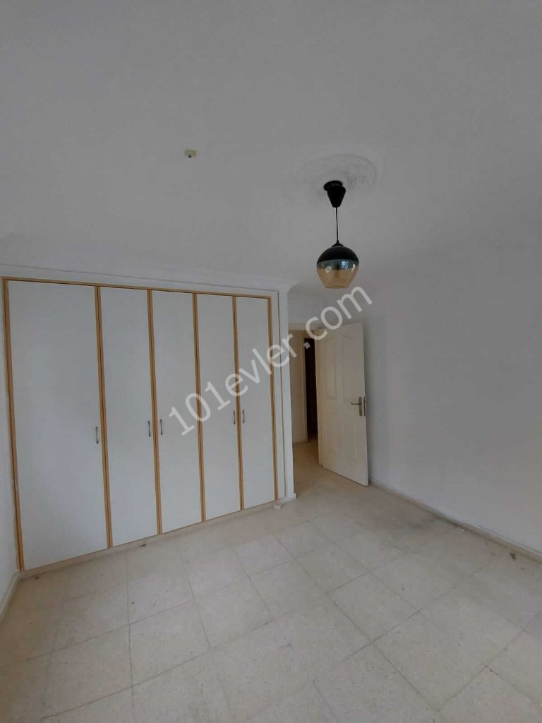 Flat To Rent in Girne Merkez, Kyrenia