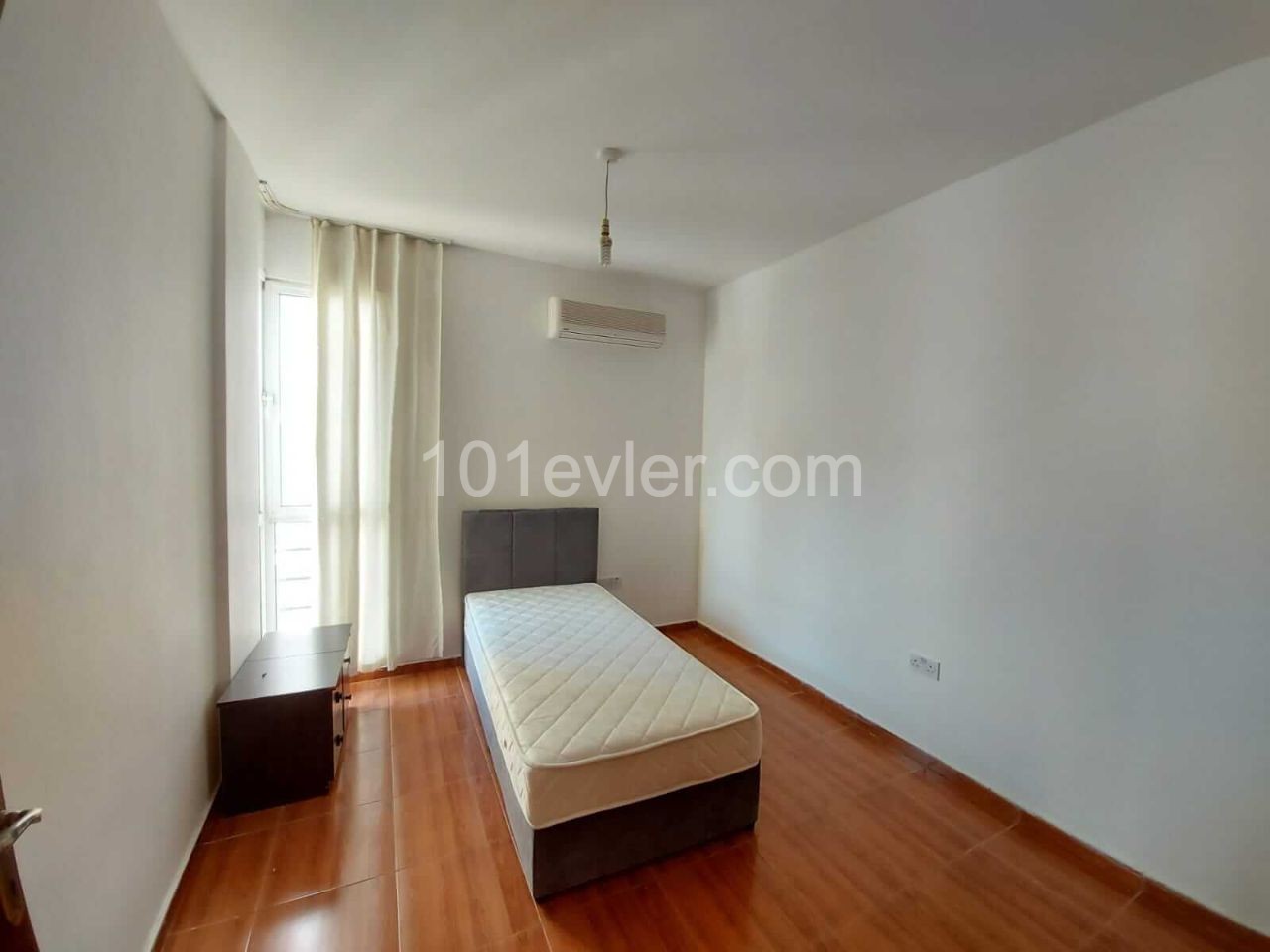 Flat To Rent in Girne Merkez, Kyrenia