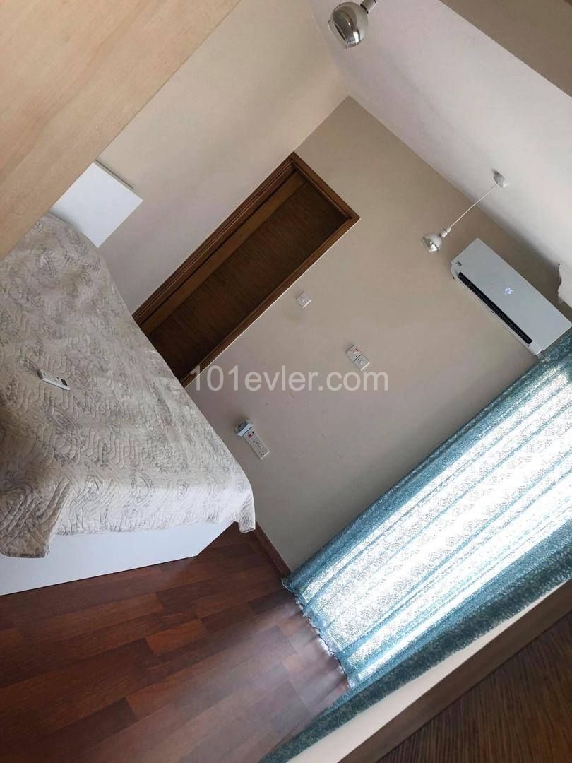 Girne Merkez 2+1 Kiralık Penthouse