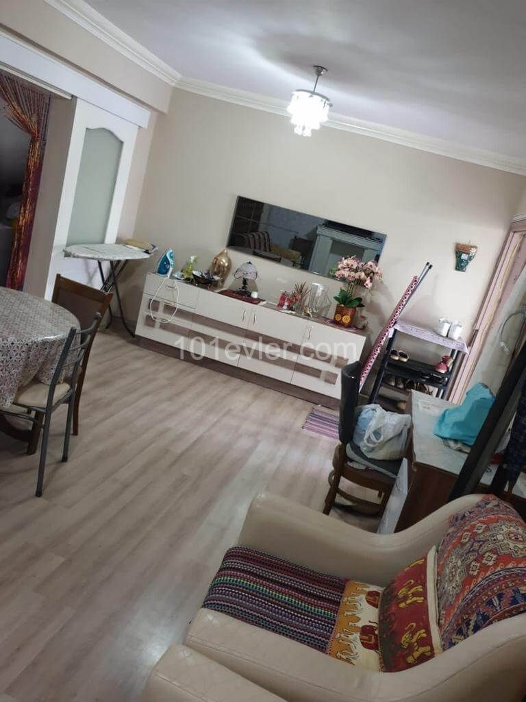 Kyrenia Zentrum 3 + 1 Einfamilienhaus Zu Verkaufen ** 