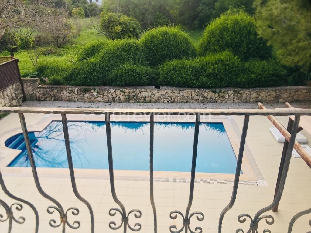 Girne Alsancak 3+1 Satılık Villa