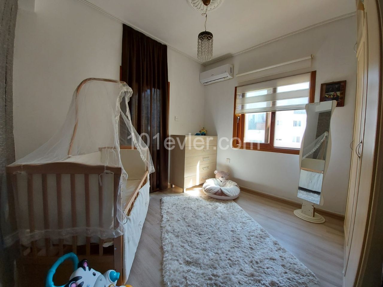 Girne Alsancak 3+1 Eşyalı Satılık Daire 60000 STG