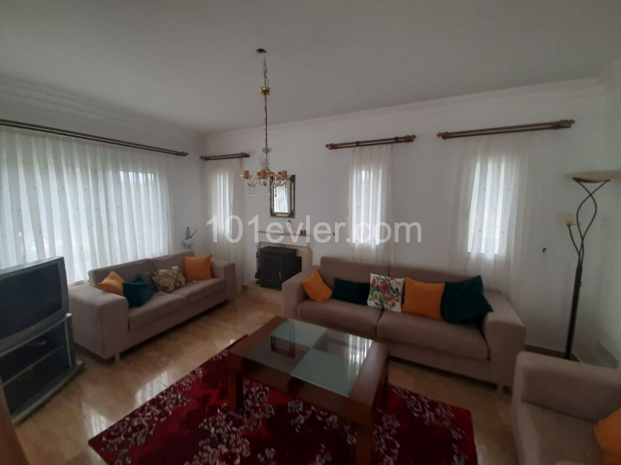 Girne Ozanköy 3+1 Kiralık Villa