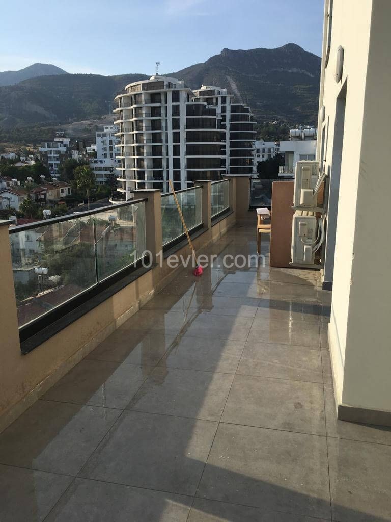 Penthouse To Rent in Girne Merkez, Kyrenia