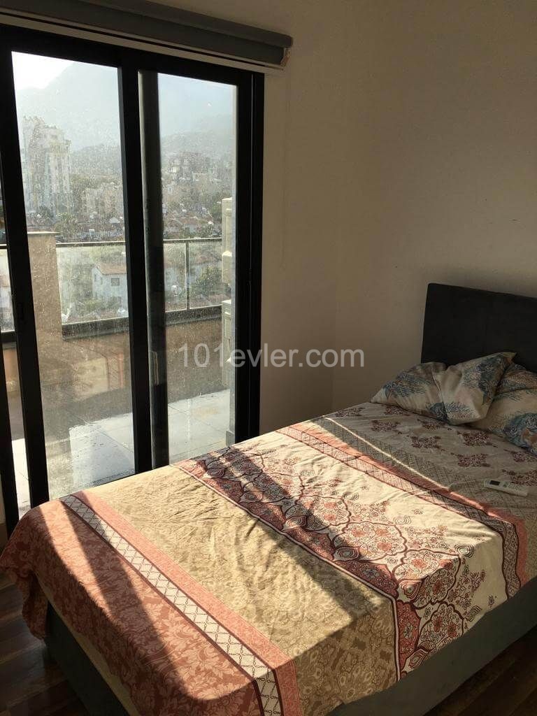 Penthouse To Rent in Girne Merkez, Kyrenia