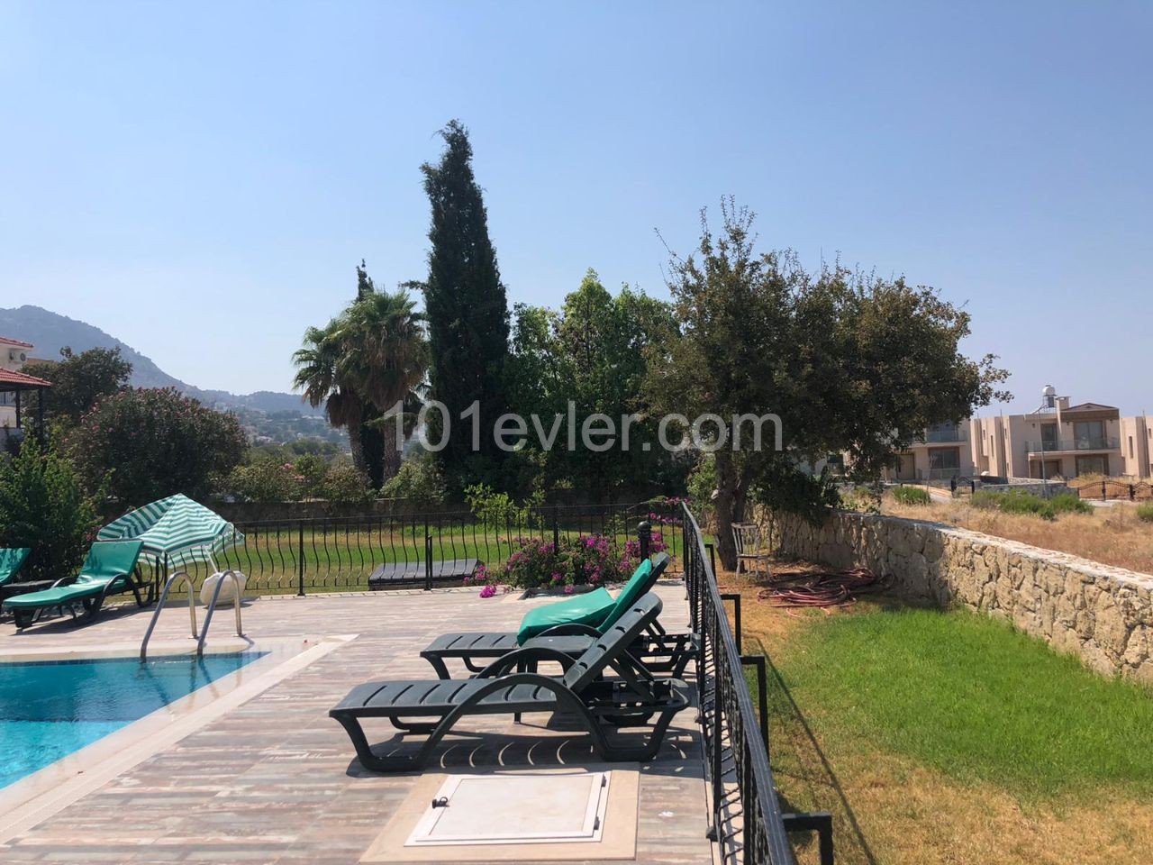 Kyrenia Karsiyaka 3+1 Villa For Sale ** 